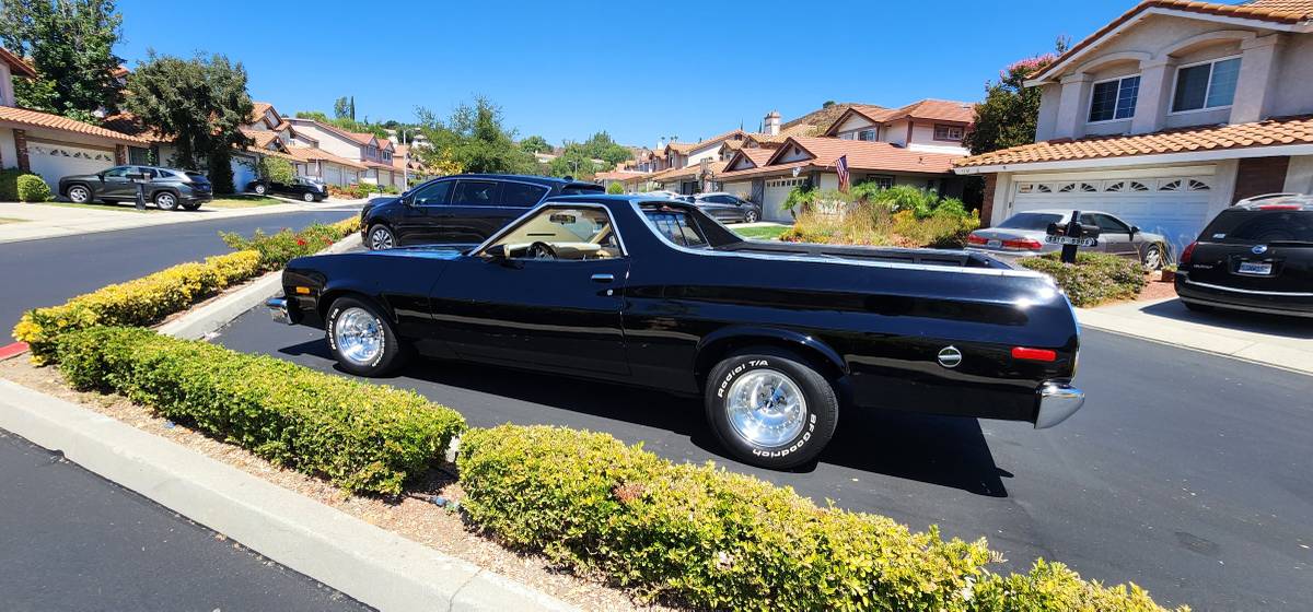 Ford-Ranchero-gt-1973-black
