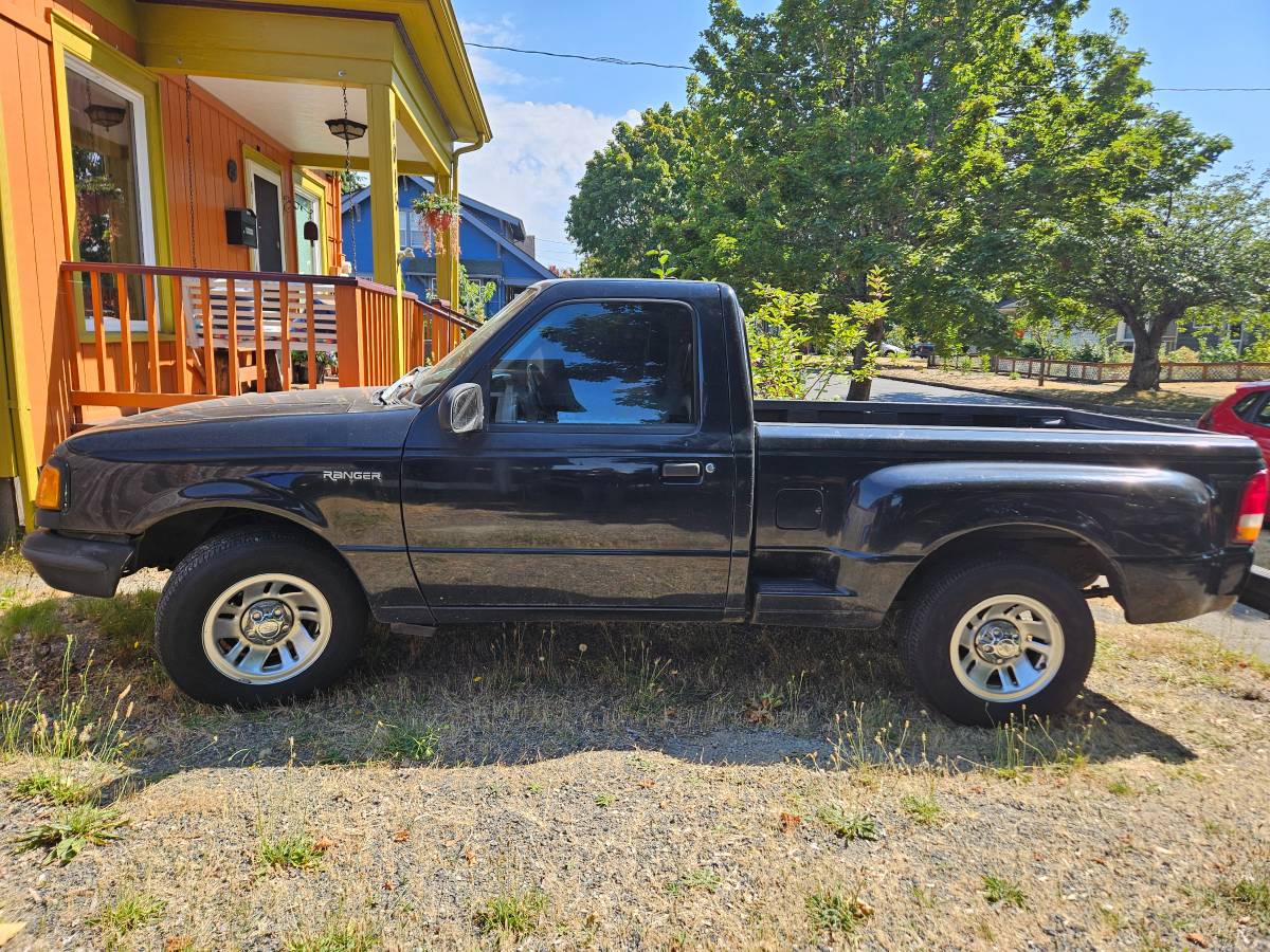 Ford-Ranger-1994-black