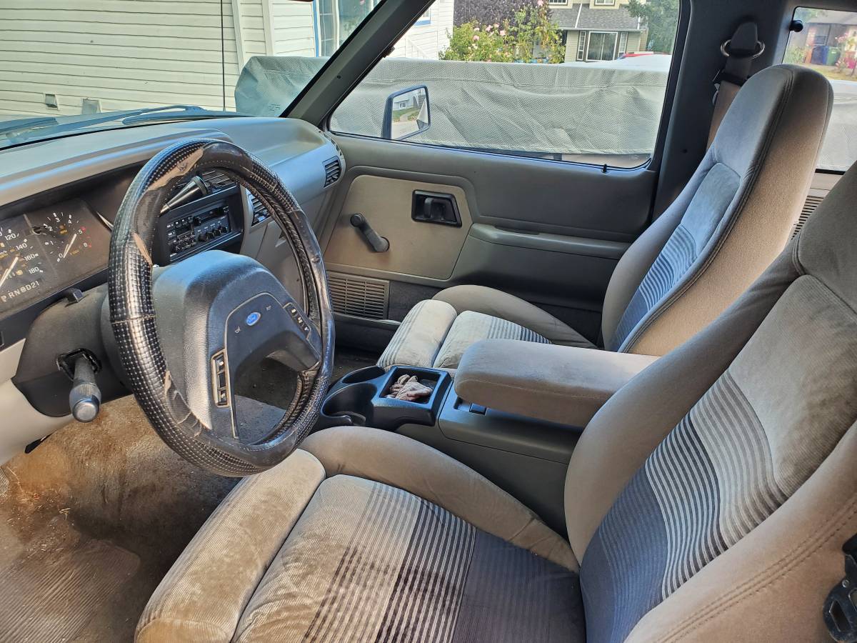 Ford-Ranger-4x4-1992-grey