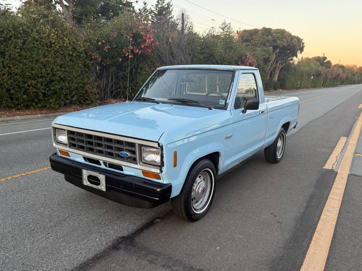 Ford-Ranger-xlt-1985