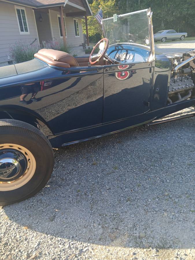 Ford-Roadster-1928-blue
