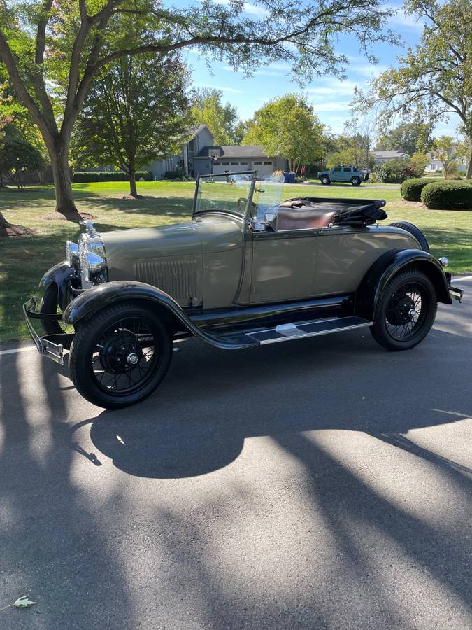 Ford-Roadster-1928