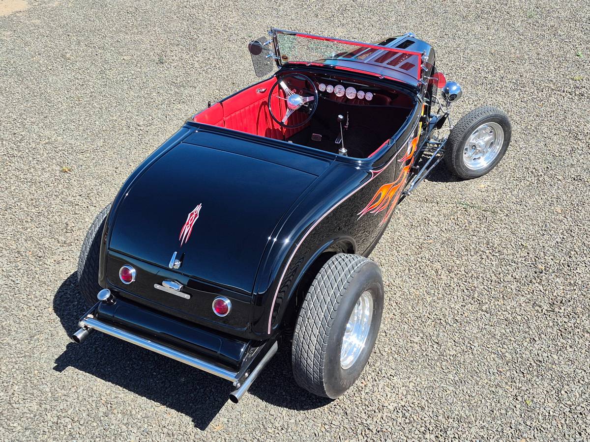 Ford-Roadster-1932-black