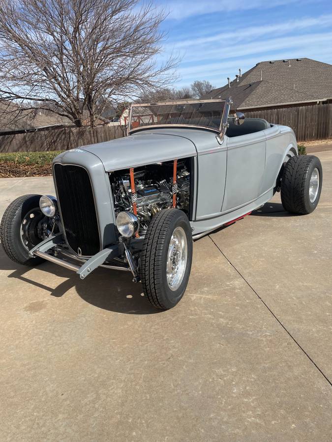 Ford-Roadster-1932-grey