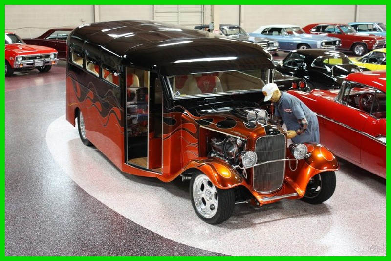Ford-SCHOOL-BUS-1932-Limousine-Black