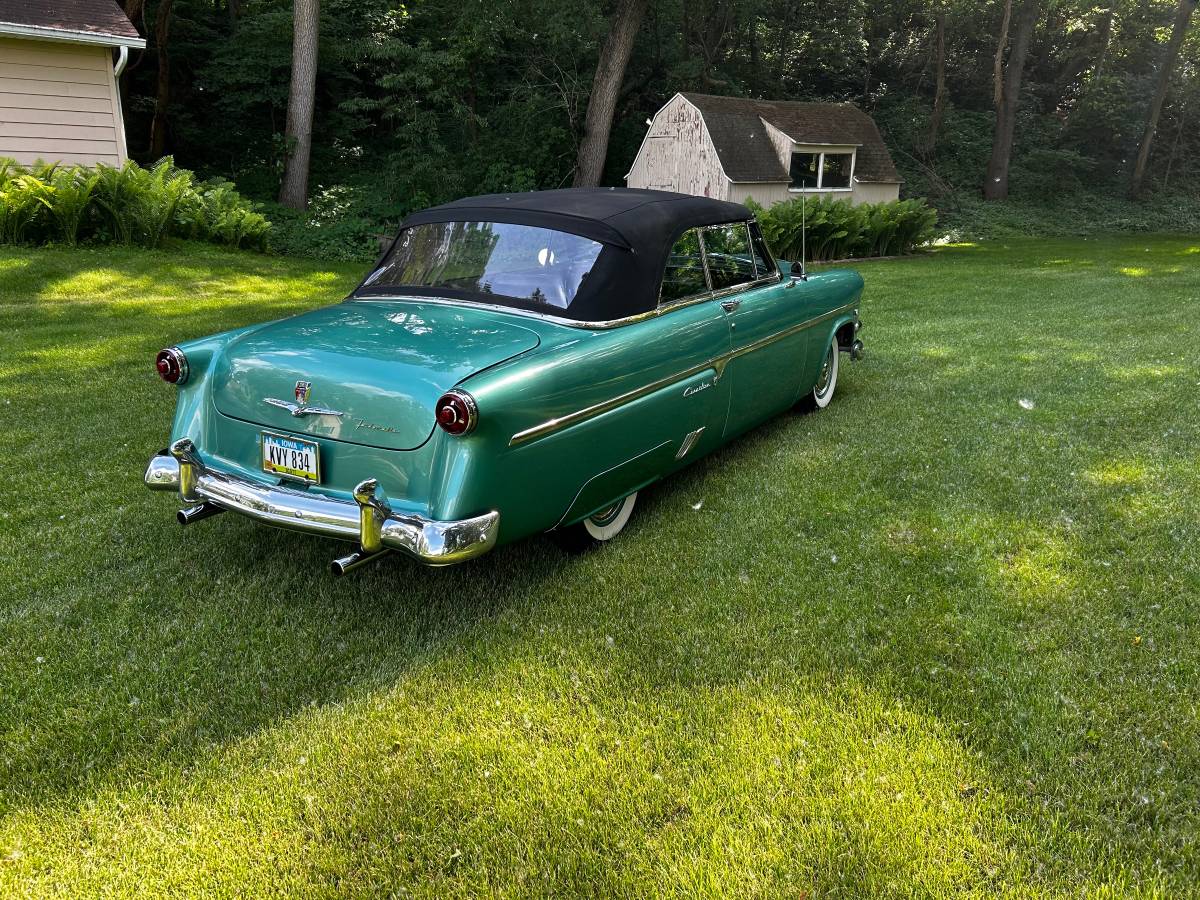 Ford-Sunliner-convertible-1954-green
