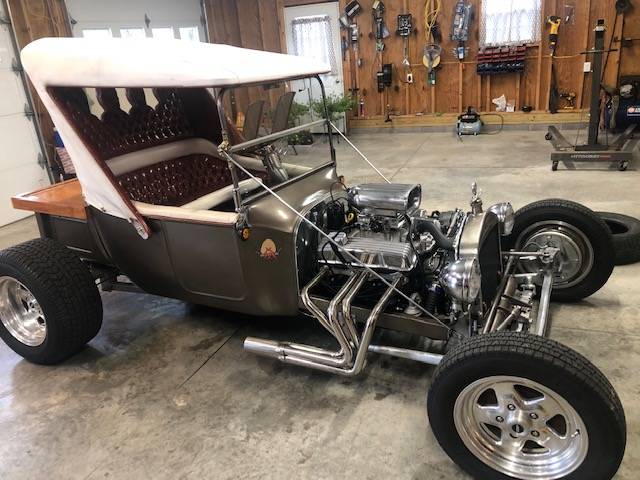 Ford-T-bucket-1925-grey