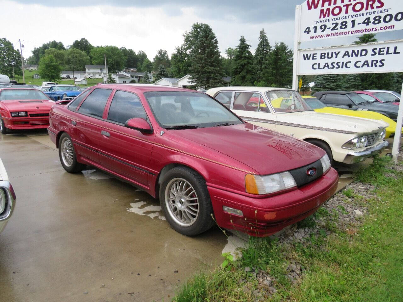 Ford-Taurus-1991-Burgundy-Tan