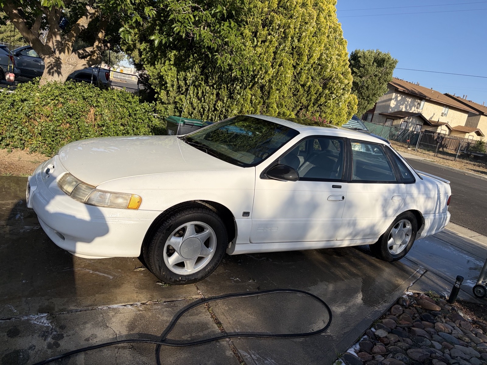 Ford-Taurus-1994