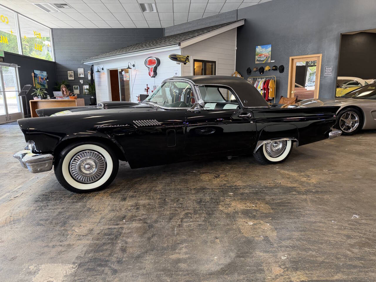 Ford-Thunderbird-1957-Black-Black-And-Cream