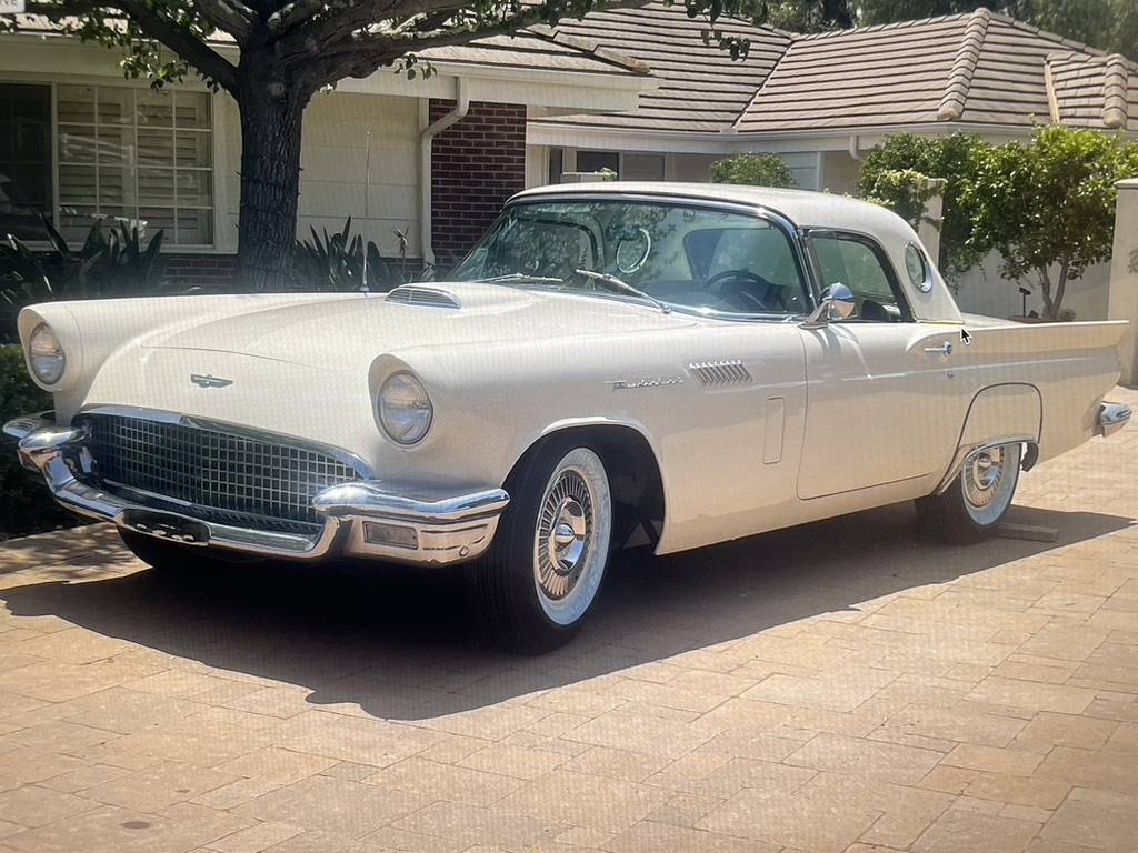 Ford-Thunderbird-1957-white