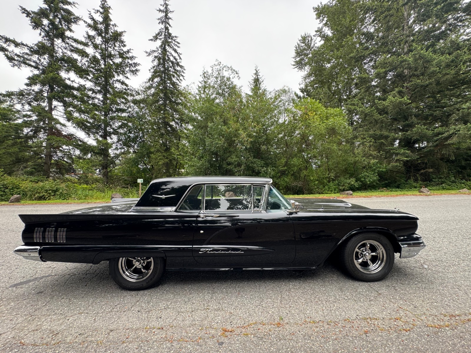 Ford-Thunderbird-1960