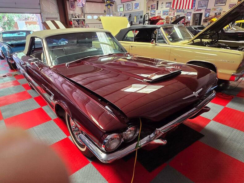 Ford-Thunderbird-1965-Burgundy-Parchment-White