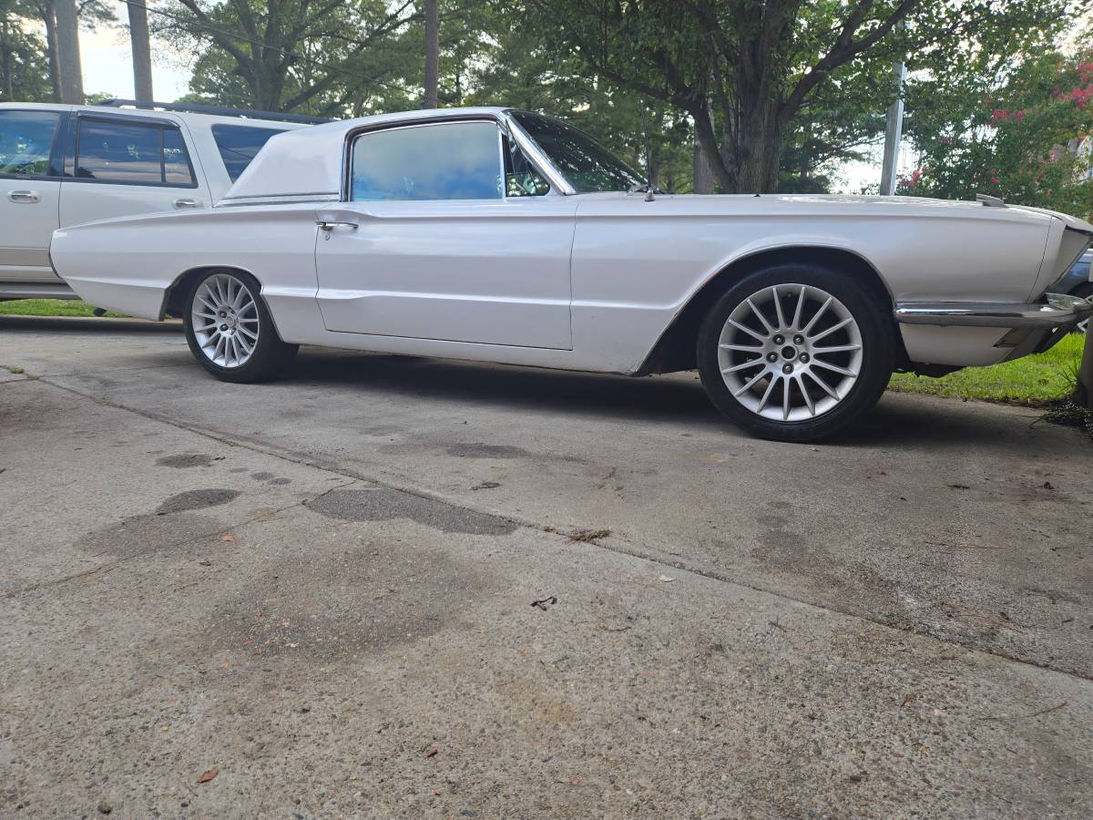 Ford-Thunderbird-1966-white