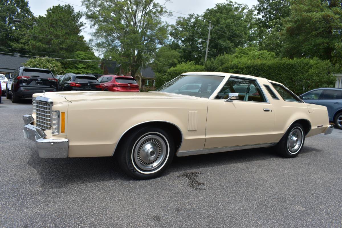 Ford-Thunderbird-1978-yellow