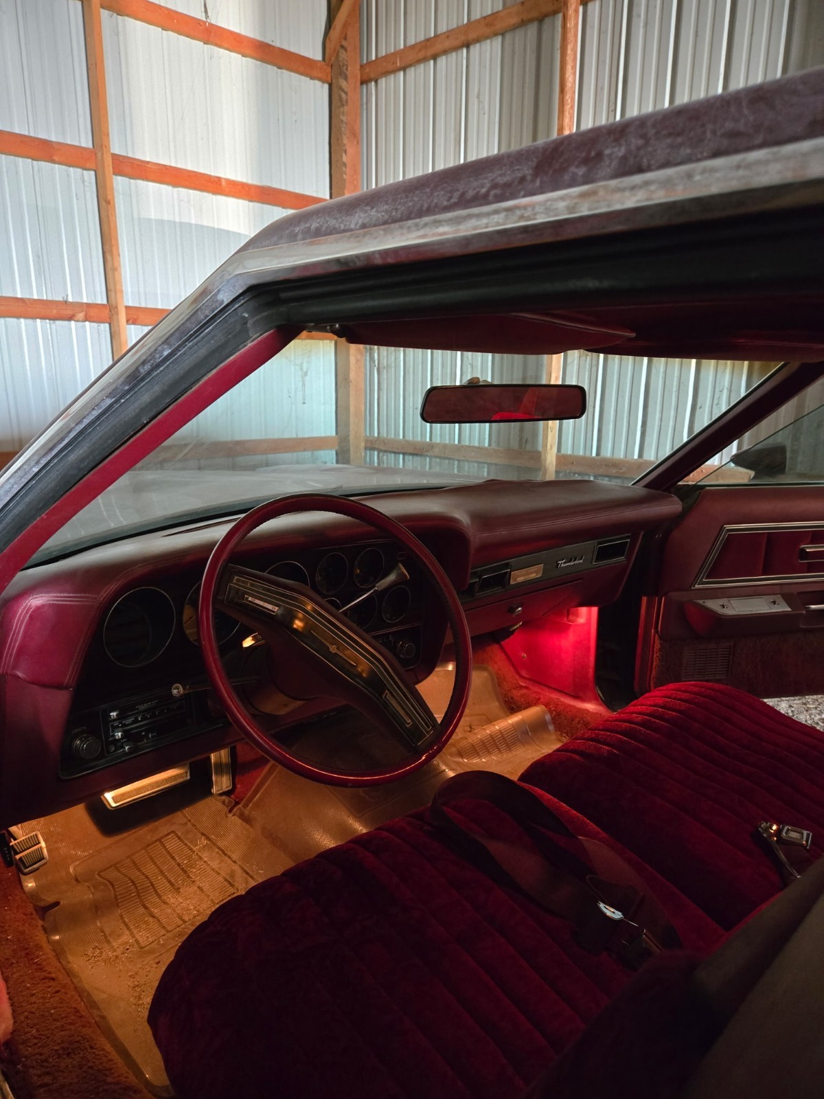 Ford-Thunderbird-1979-Coupe-Red