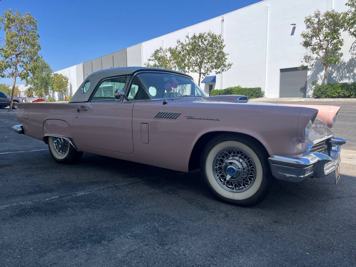 Ford-Thunderbird-convertible-1957-custom