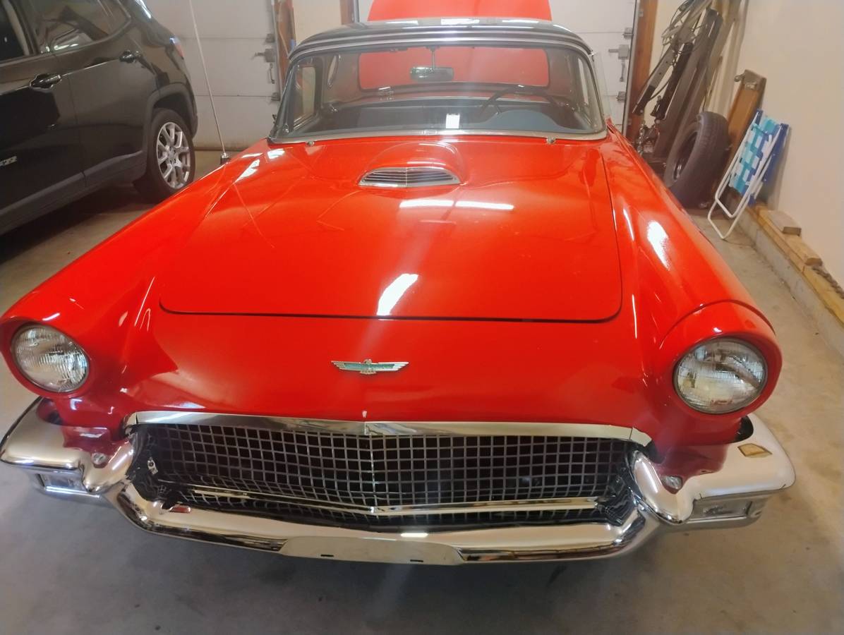Ford-Thunderbird-convertible-1957-red