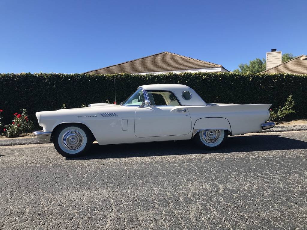 Ford-Thunderbird-convertible-1957-white