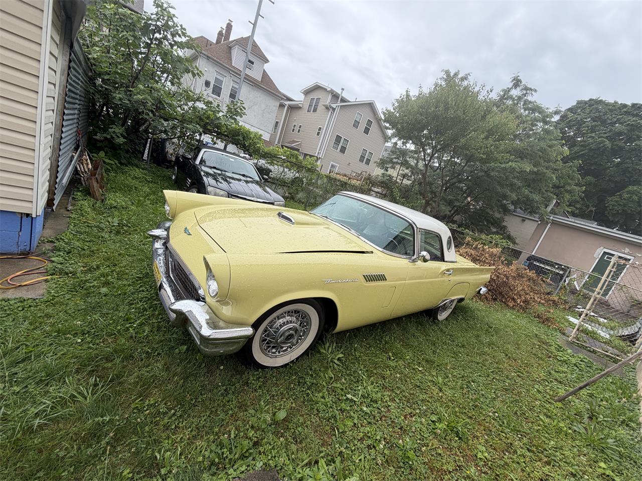 Ford-Thunderbird-convertible-coupe-e-code-1957-yellow-creme-biege