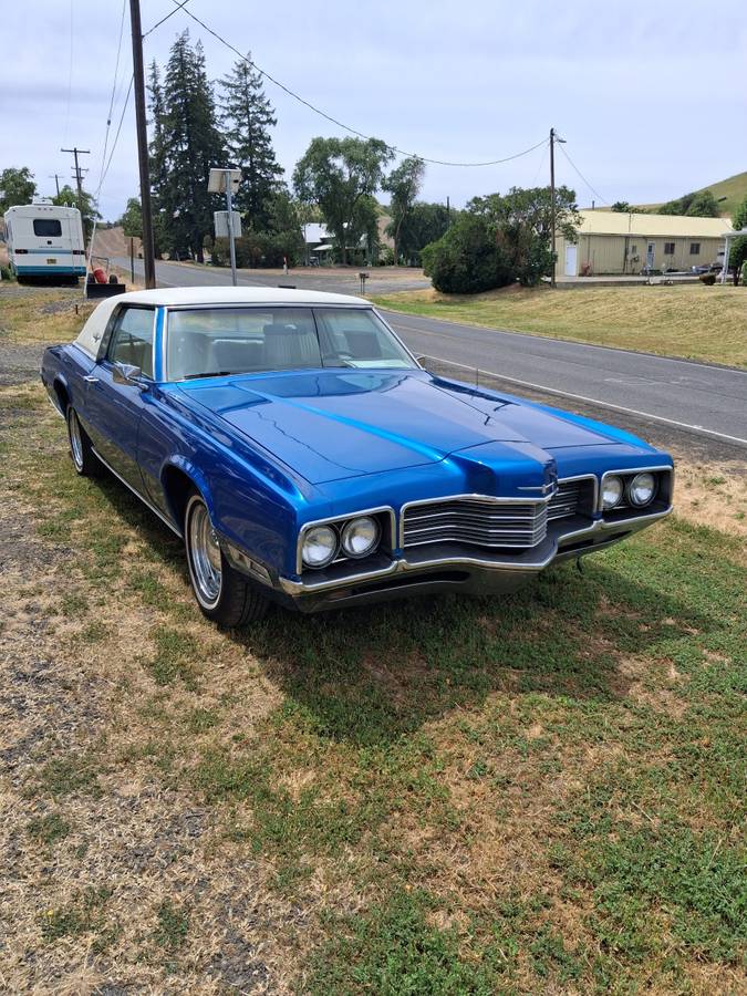 Ford-Thunderbird-coupe-1971-blue