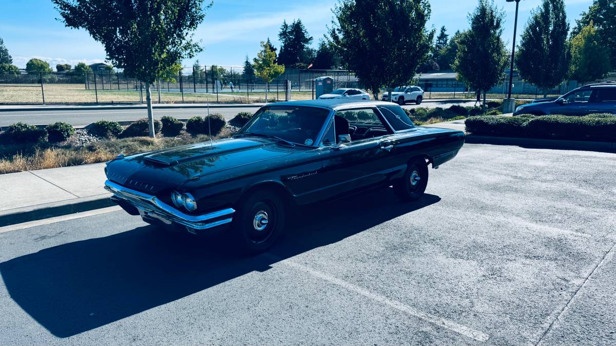 Ford-Thunderbird-landau-1964-black