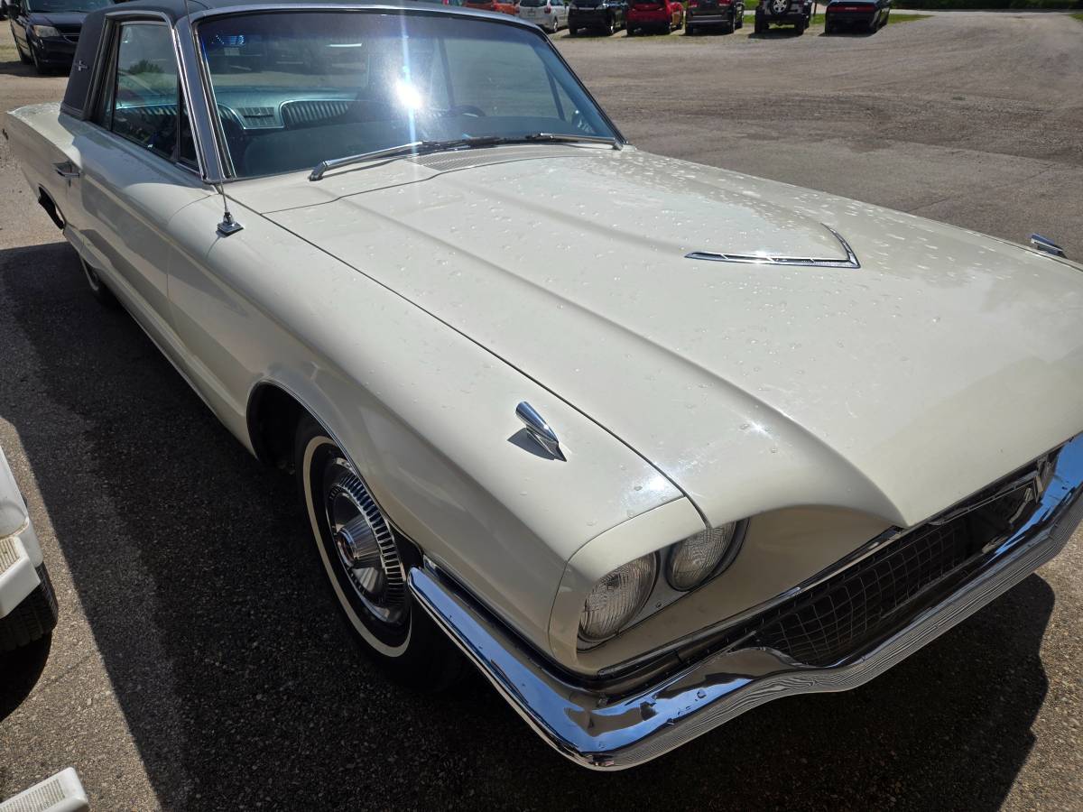 Ford-Thuunderbird-1966-white