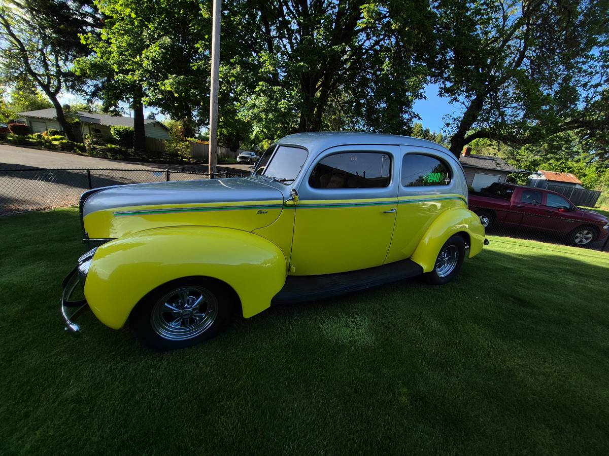 Ford-quottudorquot-hotrod-1940-custom
