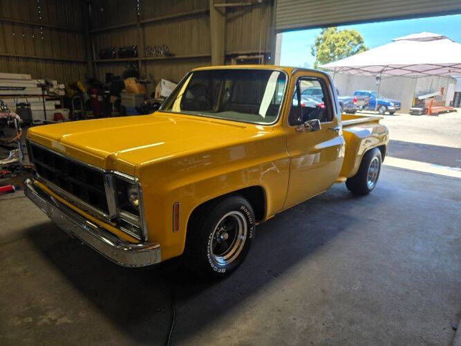 Gmc-C15-1979-Yellow