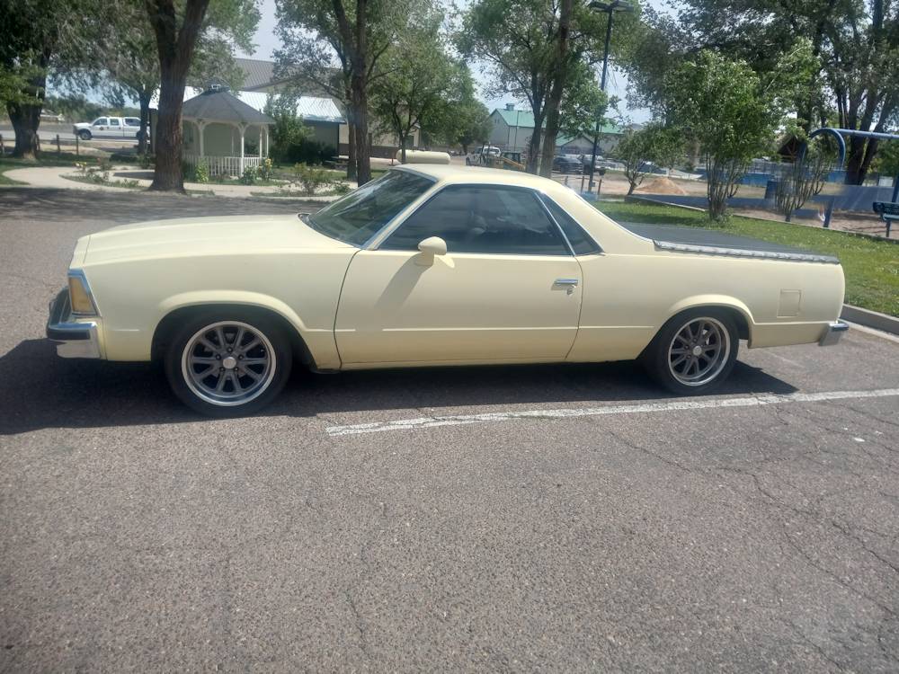 Gmc-Caballero-1981-yellow