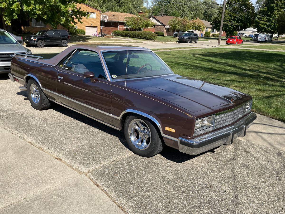 Gmc-Caballero-amarillo-1984-brown