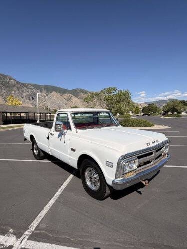 Gmc-Ck-2500-series-1970-White-Red