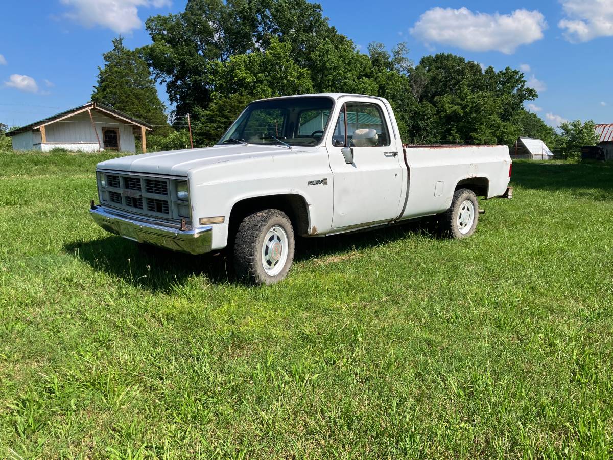 Gmc-Ck-pickup-34-ton-1984-white