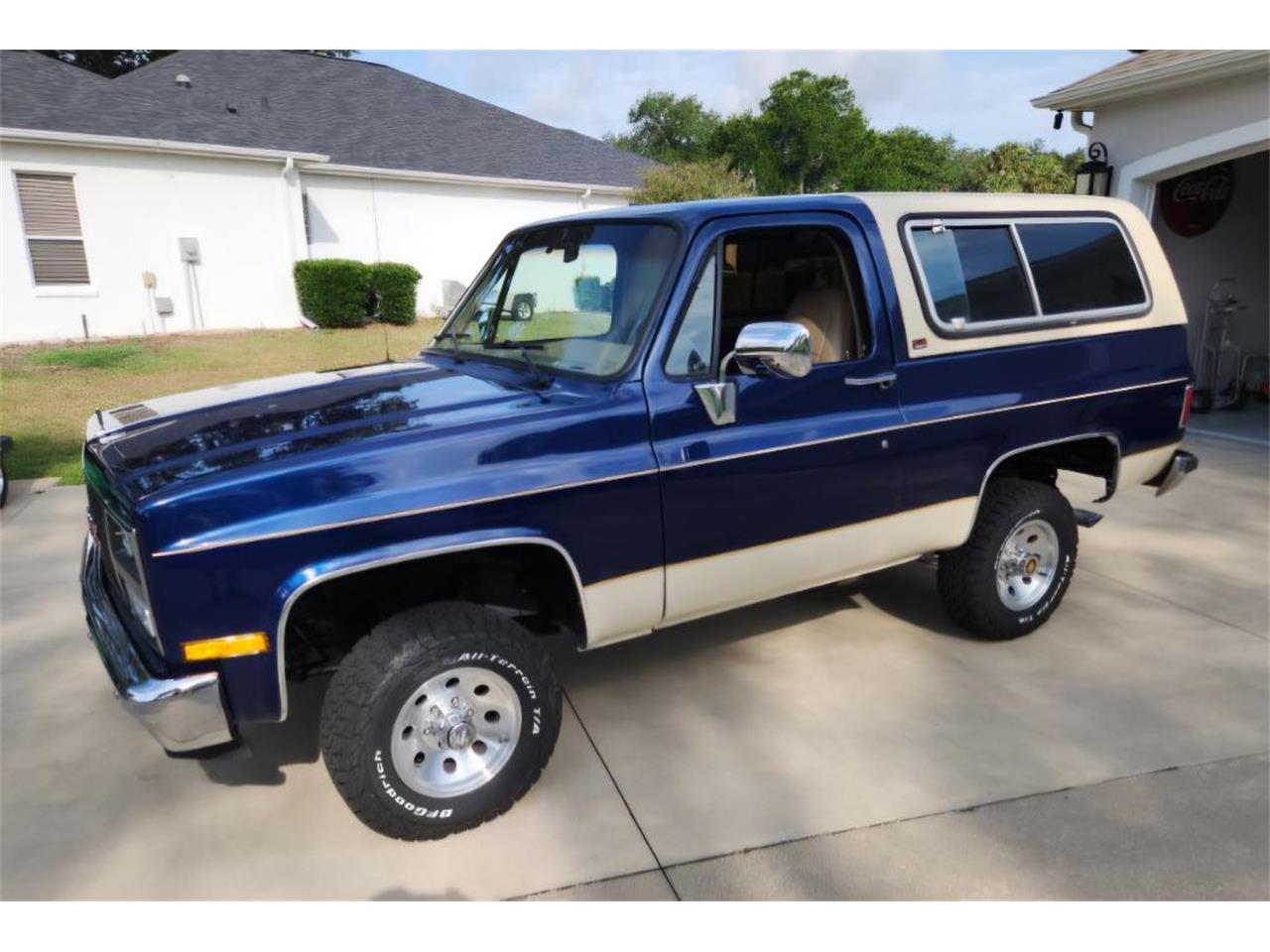 Gmc-Jimmy-1990-blue-tan