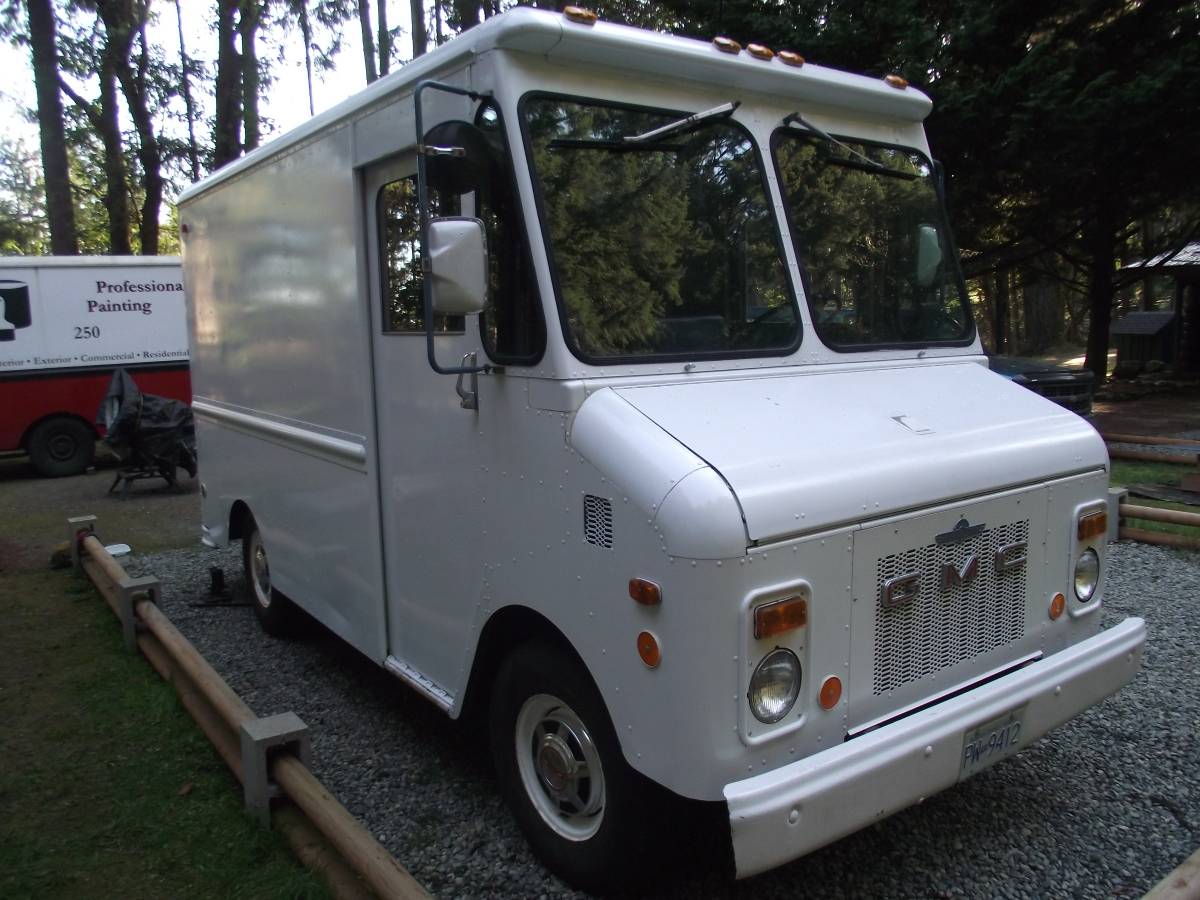 Gmc-P-20-1980-white