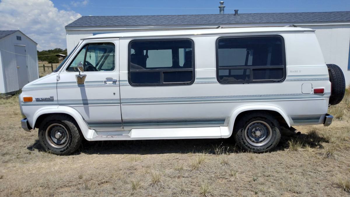 Gmc-Rally-34-ton-1993-white