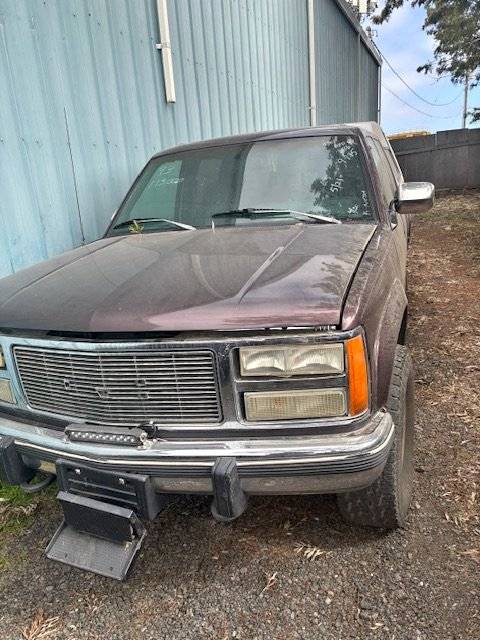 Gmc-Sierra-1-ton-nominal-1993-purple