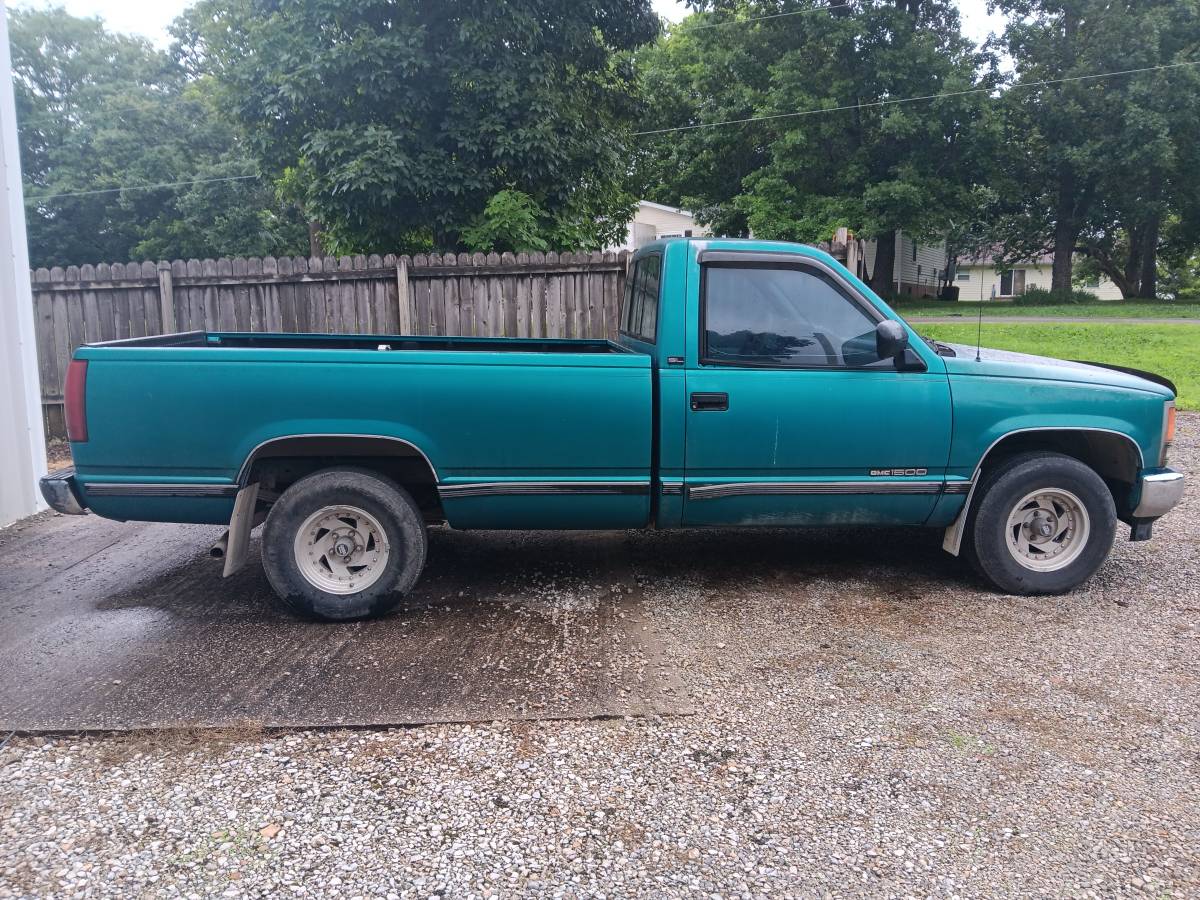 Gmc-Sierra-12-ton-nominal-1993-green