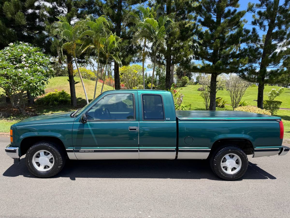 Gmc-Sierra-1500-sle-1996-green