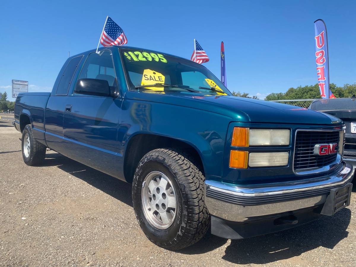 Gmc-Sierra-1995-green