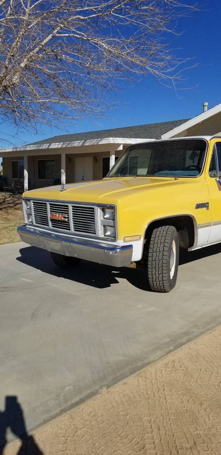 Gmc-Sierra-2500-1985-yellow