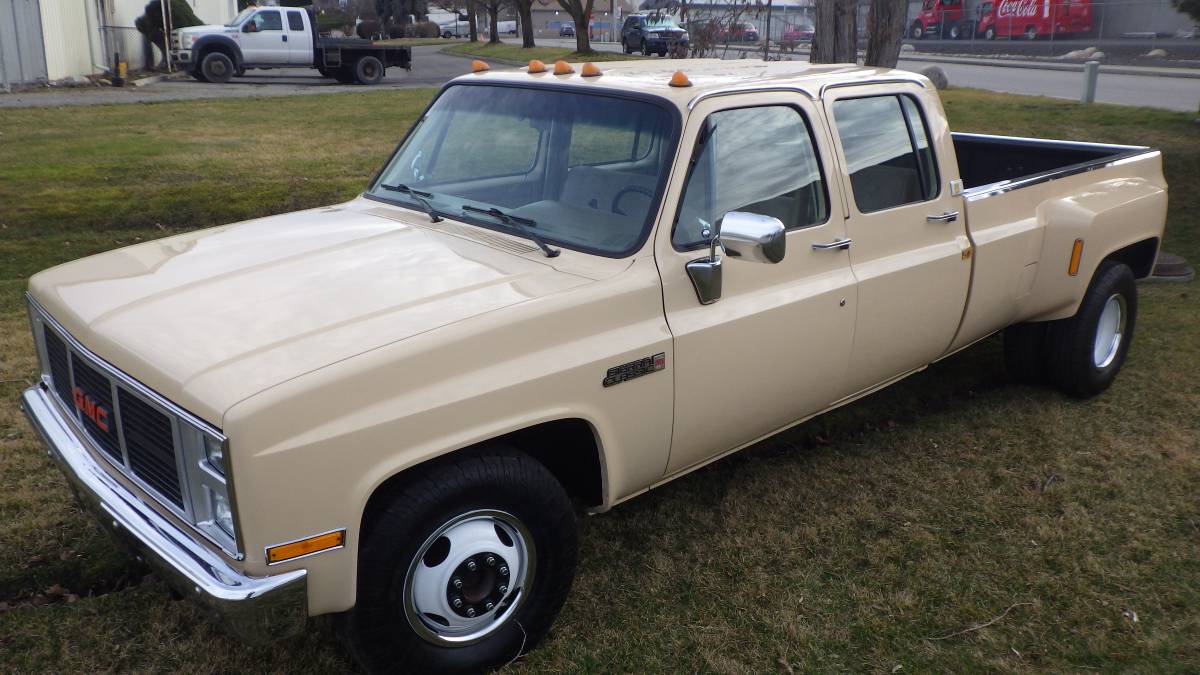 Gmc-Sierra-3500-1986-brown