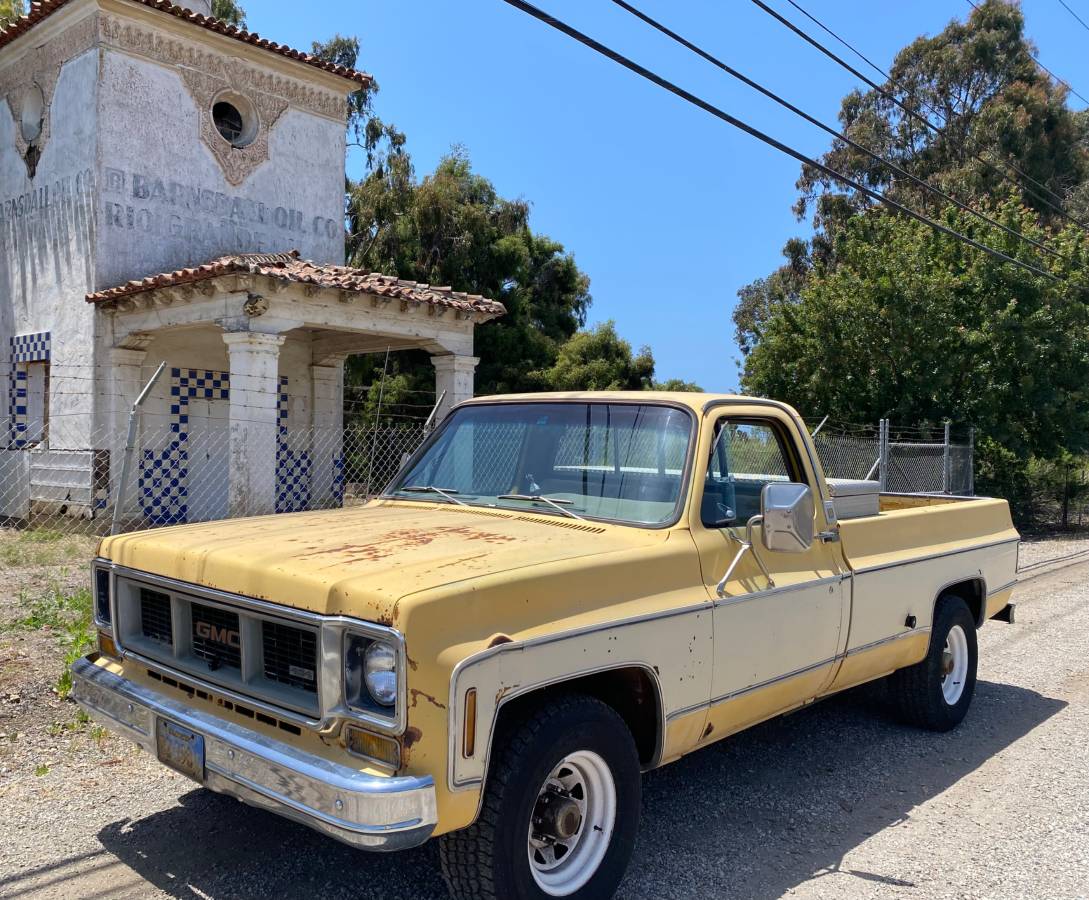 Gmc-Sierra-grande-2500-1974-yellow