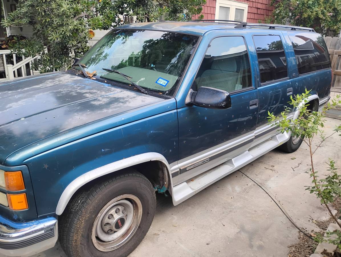 Gmc-Suburban-2500-1995-blue