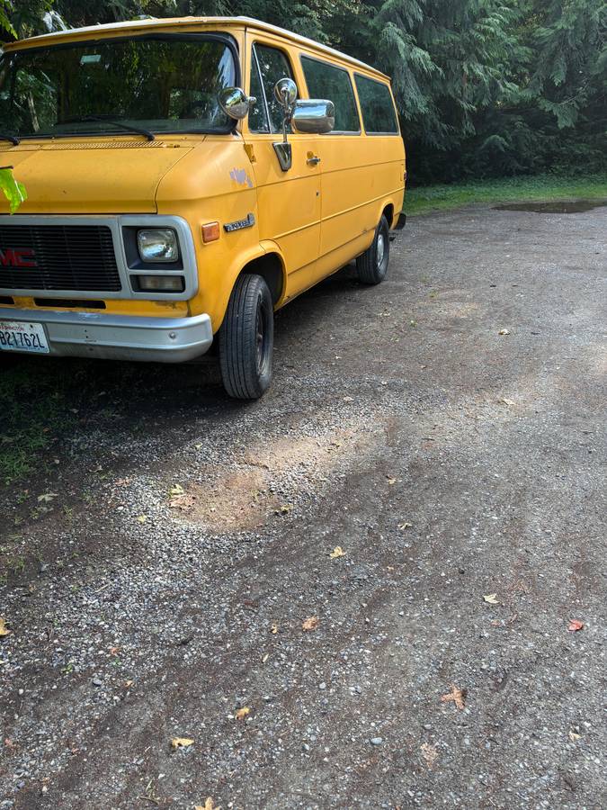 Gmc-Vandura-12-ton-nominal-1992-yellow