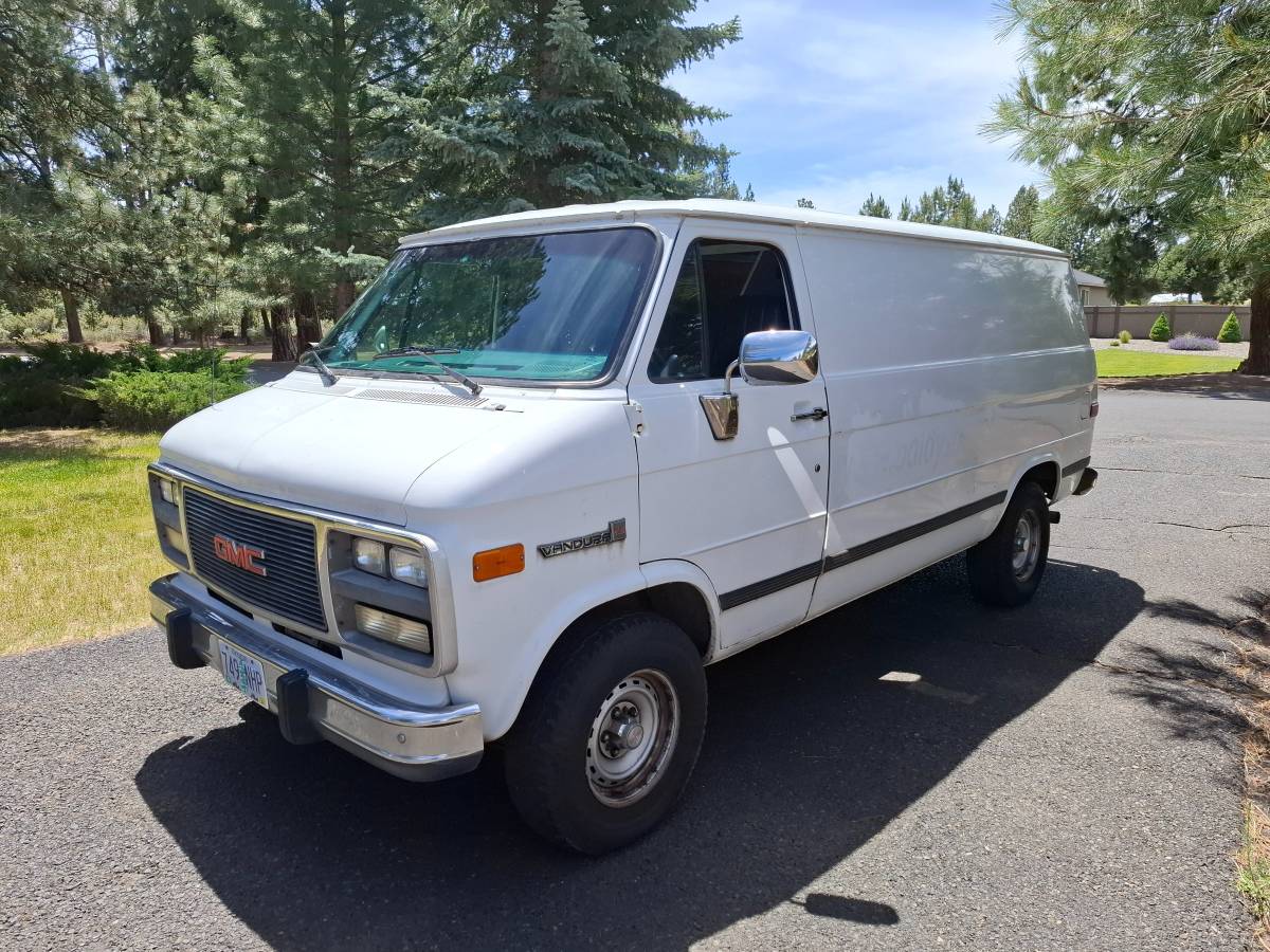 Gmc-Vandura-1995-white
