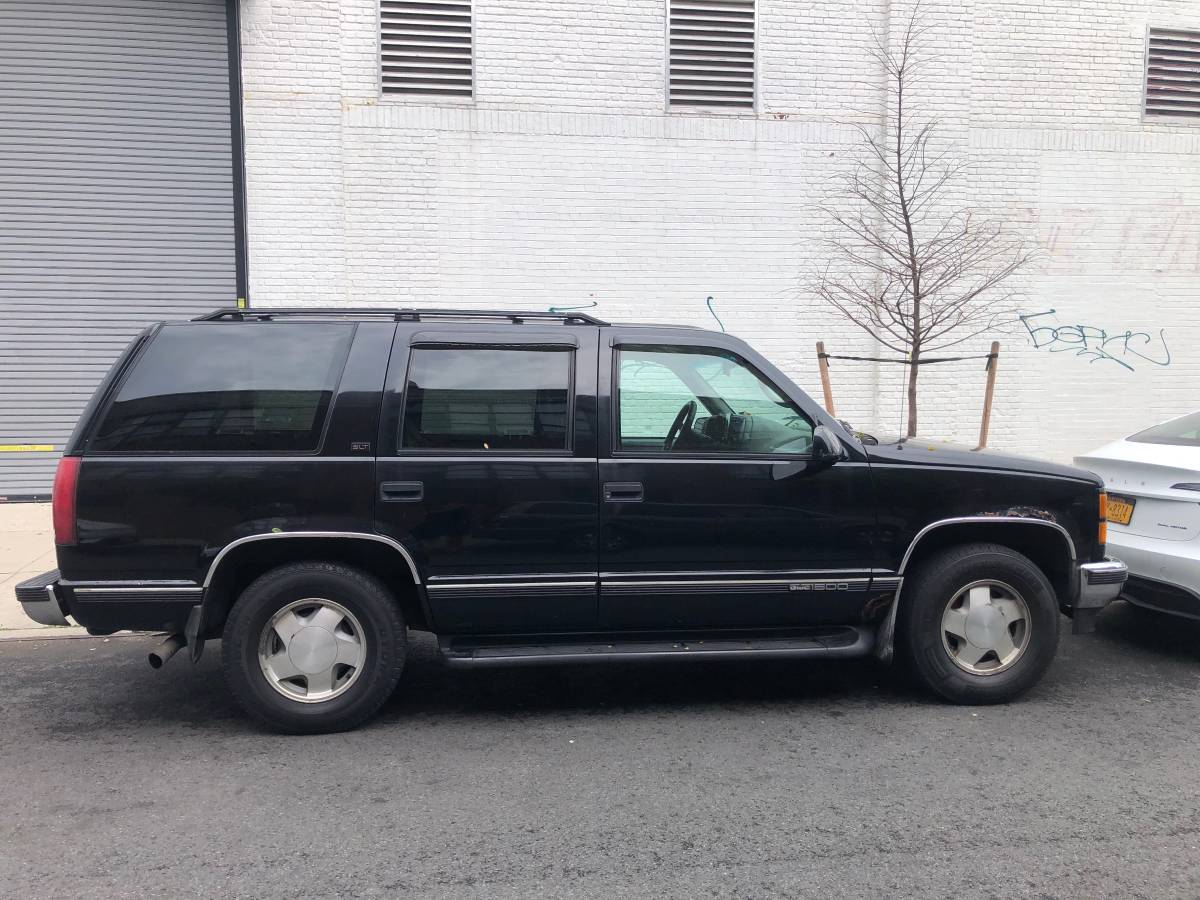 Gmc-Yukon-slt-4x4-1995-black