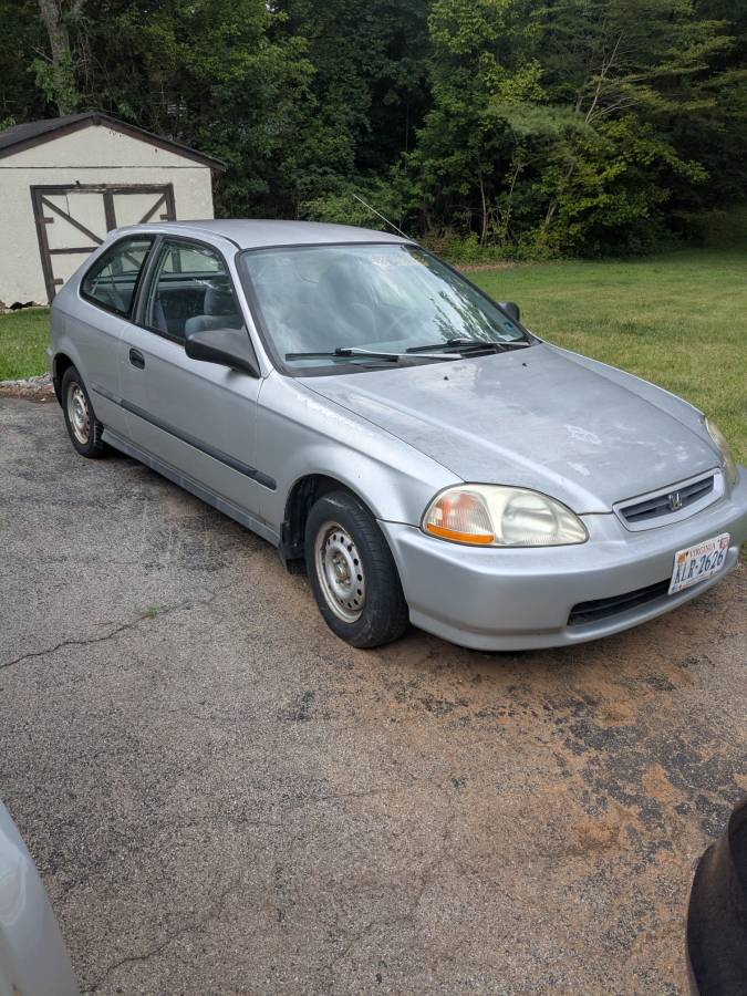 Honda-Civic-dx-hatchback-1996-silver