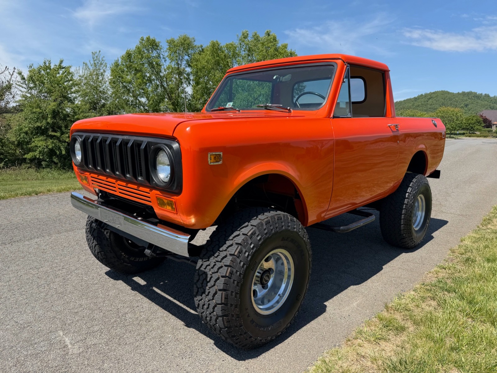 International-Harvester-Scout-1977-SUV-Tan