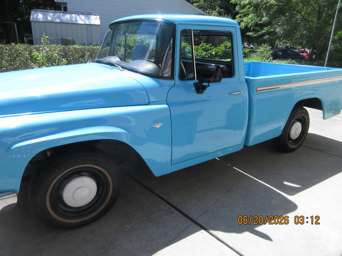 International-ihc-1100a-1966-blue